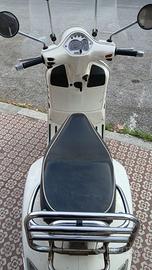 Vespa grs300