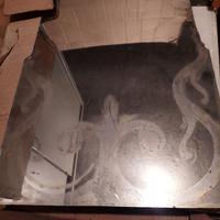 Due specchi primi 900 sagomati in base al mobile