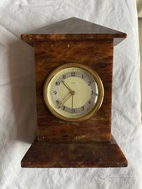 Orologio in marmo con movimento veglia funzionante