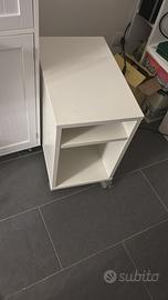 Comodino ikea