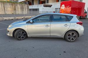 TOYOTA AURIS  1.4 D-4D 