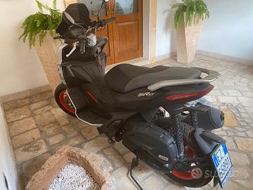 Aprilia srgt 125