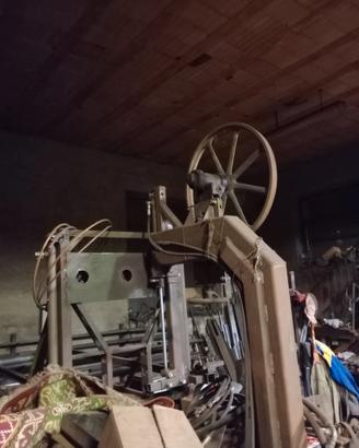 Carro agricolo rimorchio taglia-spacca legna