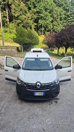 Furgone isotermico con gruppo frigo