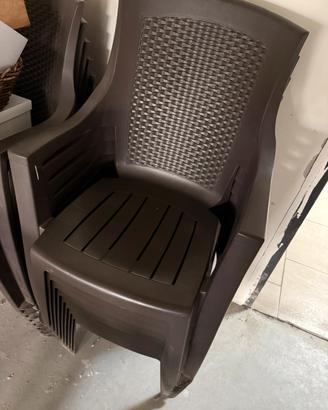 Sedie ferro e sedie plastica