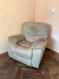 Poltrona reclinabile Mondo Convenienza beige
