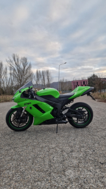 Kawasaki ninja zx6-r