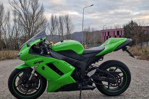 Kawasaki ninja zx6-r