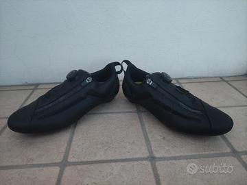 Scarpe da ciclismo triathlon nere Van Rysel, N.42