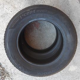 Gomme invernali Hankook  225 65 17