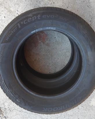 Gomme invernali Hankook  225 65 17