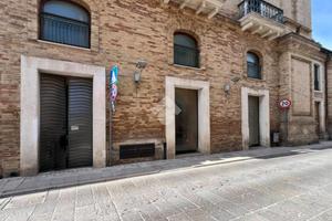 NEGOZIO A GIULIANOVA
