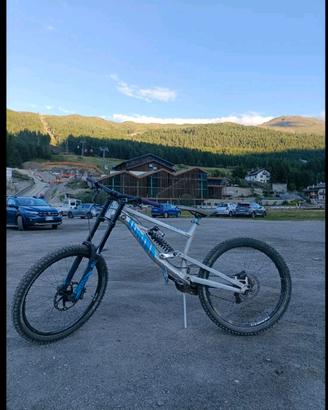 canion downhill 
