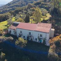 Fabbricato storico con terreno a Gioiosa Marea, C/