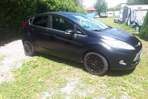 Ford Fiesta 1.2 5 porte neopatentati