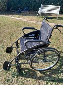 sedia a rotelle Vocic - pieghevole - con freni