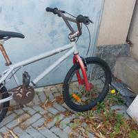 Bici bmx  xup 20"