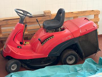 Tosaerba a trattore (non funzionante)