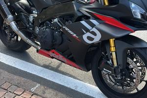 Aprilia rsv 4