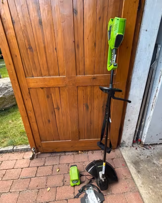 Decespugliatore a Batteria Greenworks