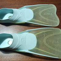Pinne Decathlon. Misura 32-33