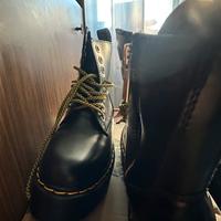 Dr. Martens Jadon Platform