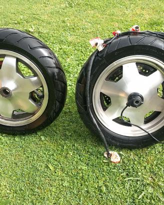 Ricambi originali Suzuki Burgman 400 del 05/2002