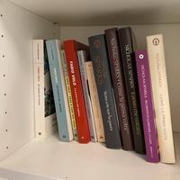 Libri rosa e di anatomia