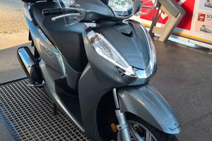 Honda SH300