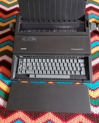 macchina da scrivere elettrica olivetti