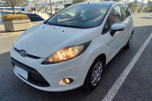 FORD FIESTA 1.2 82CV 5p. TITANIUM-OK NEOPATENTATI 