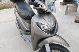 scooter piaggio Liberty 