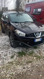 Nissan qhasqai 5+2