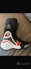 stivali moto dainese nuovi in carbonio