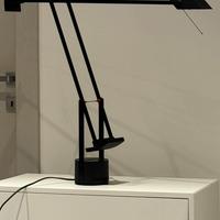 Artemide Tizio nera da tavolo