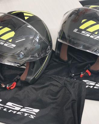 Coppia di caschi LS2