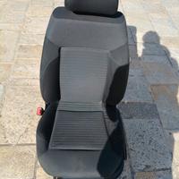 sedile anteriore lato guida Polo 6r