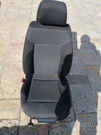 sedile anteriore lato guida Polo 6r