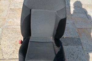 sedile anteriore lato guida Polo 6r