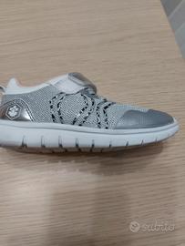 scarpe da ginnastica