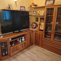 Soggiorno in legno massello