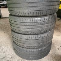 Gomme estive 215 55 R 18 99 V Michelin