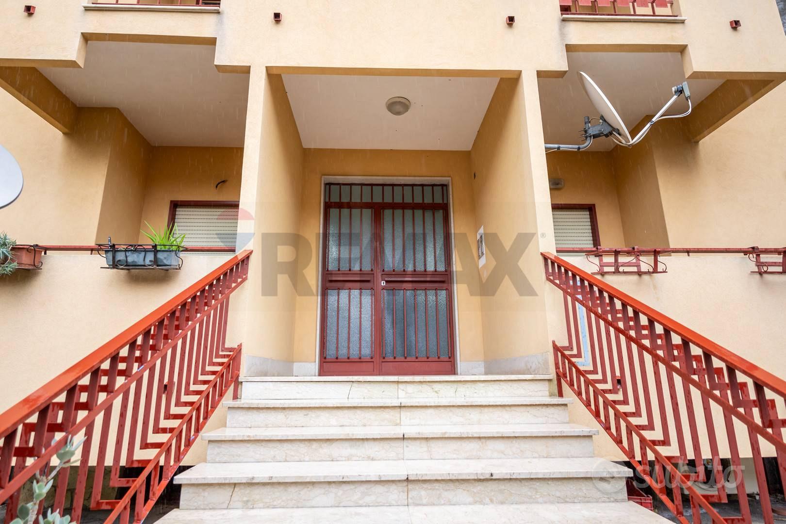 Appartamento - Francavilla di Sicilia - Vista 2