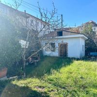 CASA INDIPENDENTE A DIPIGNANO