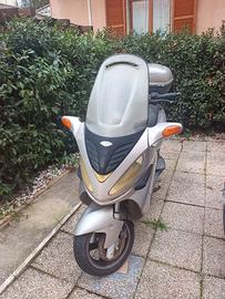 scooter Malaguti Madison 125