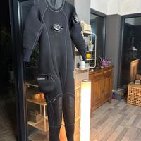Muta stagna neoprene Mares e sottomuta Rofos