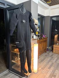 Muta stagna neoprene Mares e sottomuta Rofos