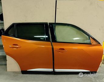 Portiera anteriore posteriore peugeot 2008 2023