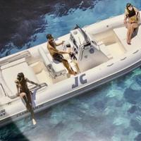 Lipari noleggio gommone JK Clubman26 con skipper