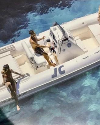 Lipari noleggio gommone JK Clubman26 con skipper